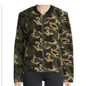 NWOT Camo Sherpa Zip up Bomber Jacket Size Large